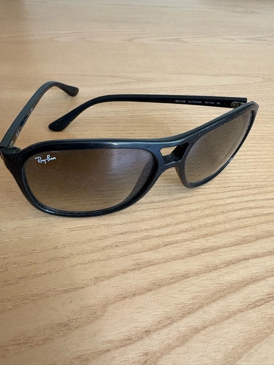 Ray-Ban Accessories - Ray-Ban Unisex Black Frame Sunglasses with Brown Gradient Lenses